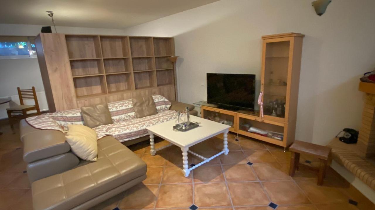 Seaside Family Apartment - Kalamata Farai Exterior photo